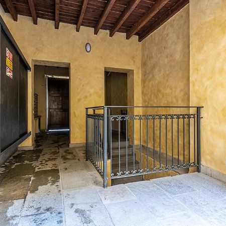 Xenia Apartments - Accogliente Pied-A-Terre Sui Navigli Milano Esterno foto