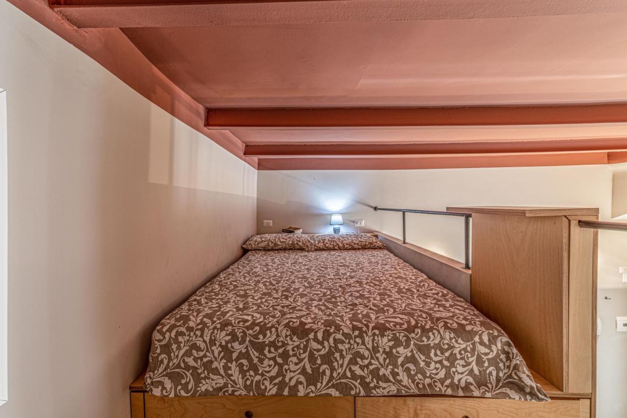 Xenia Apartments - Accogliente Pied-A-Terre Sui Navigli Milano Esterno foto